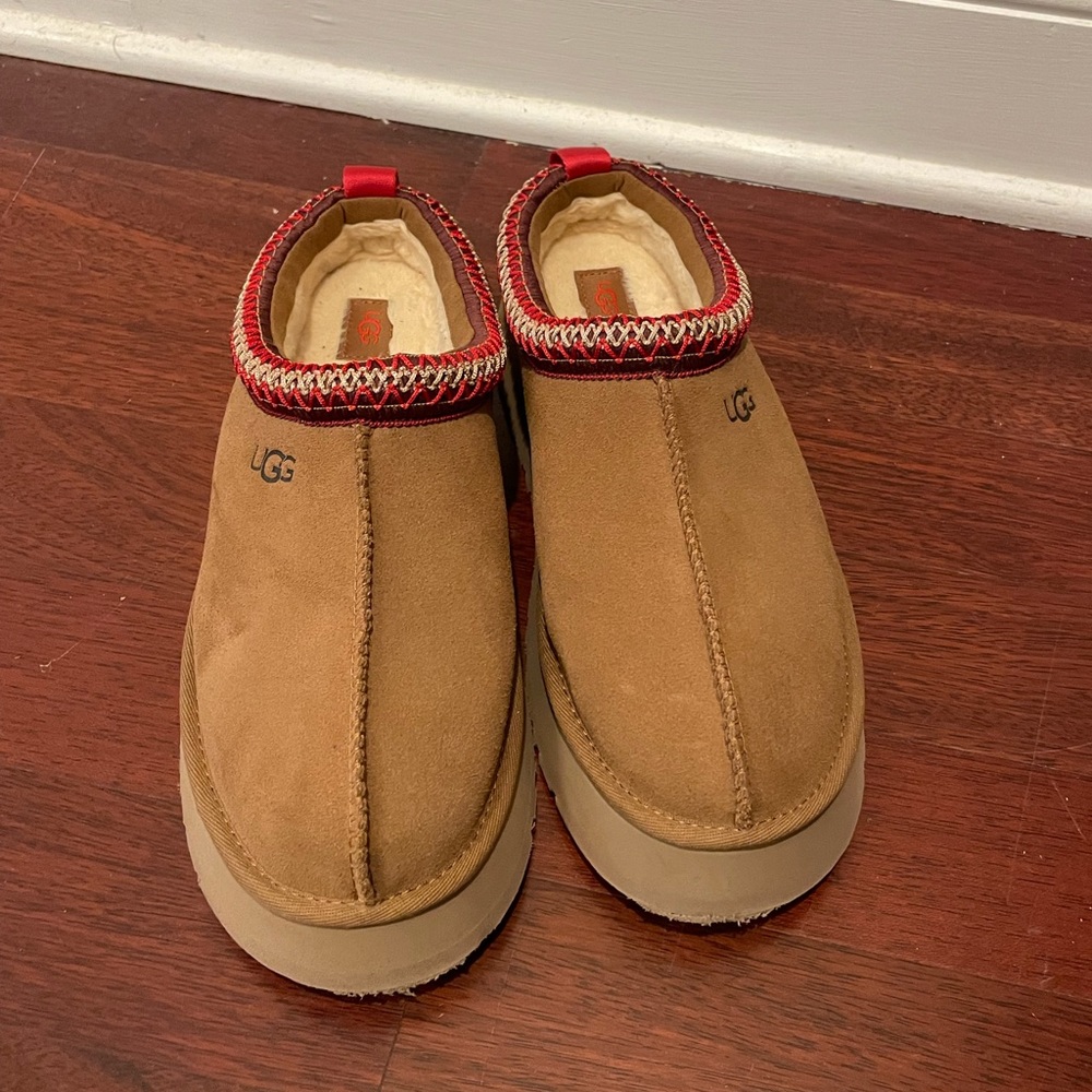 UGG Tazz Slipper